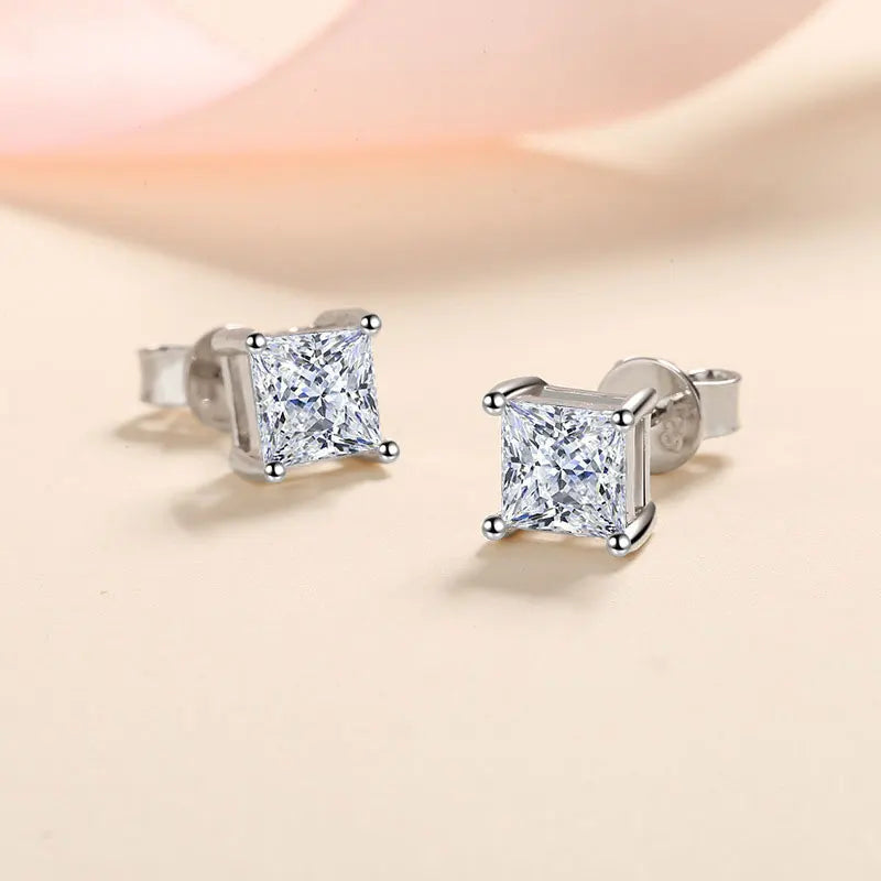 18K WHITE GOLD PLATED VVS1 DIAMOND MOISSANITE - PRINCESS CUT EARRINGS