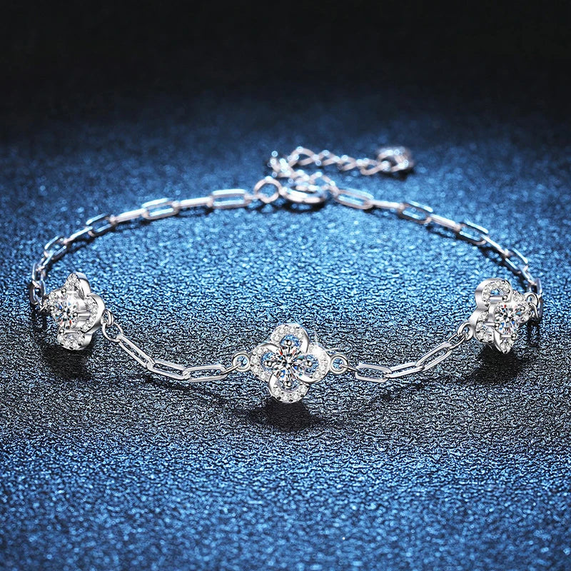 18K WHITE GOLD VVS1 DIAMOND MOISSANITE - TRIPLE FLOWERS BRACELET