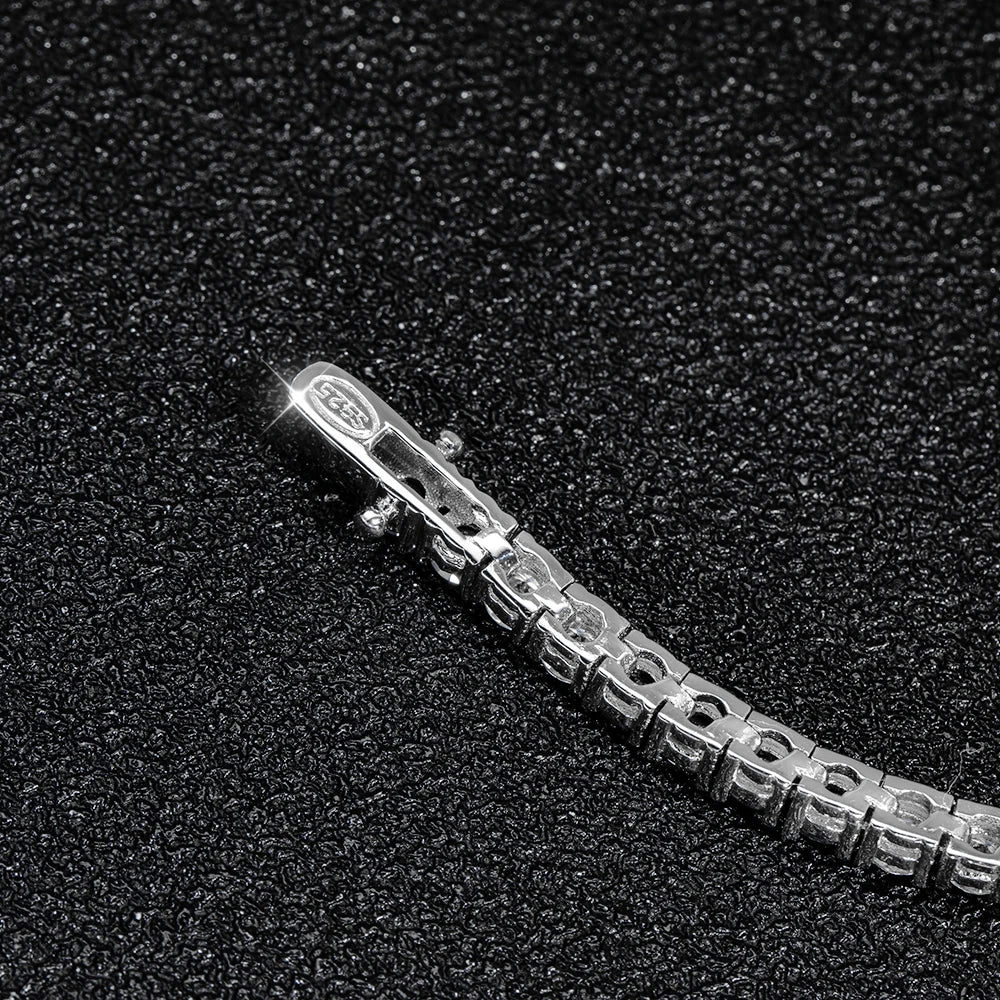 18K WHITE GOLD RIVIEIRA VVS1 DIAMOND MOISSANITE - CHESS BRACELET