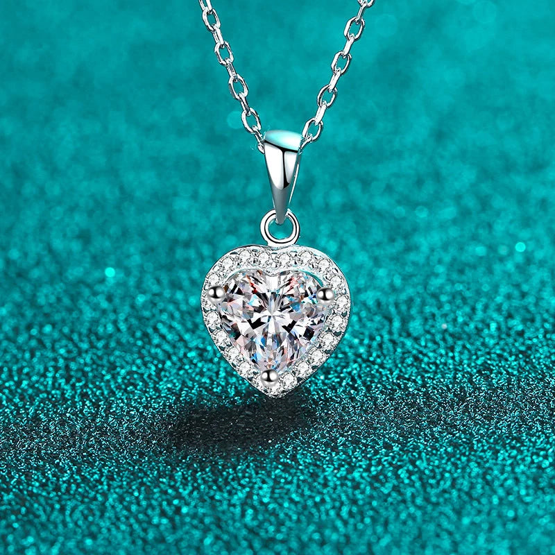 18K WHITE GOLD PLATED VVS1 MOISSANITE - CROWN HEART NECKLACE