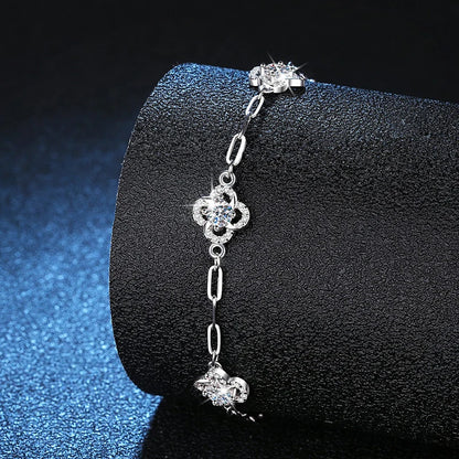 18K WHITE GOLD VVS1 DIAMOND MOISSANITE - TRIPLE FLOWERS BRACELET